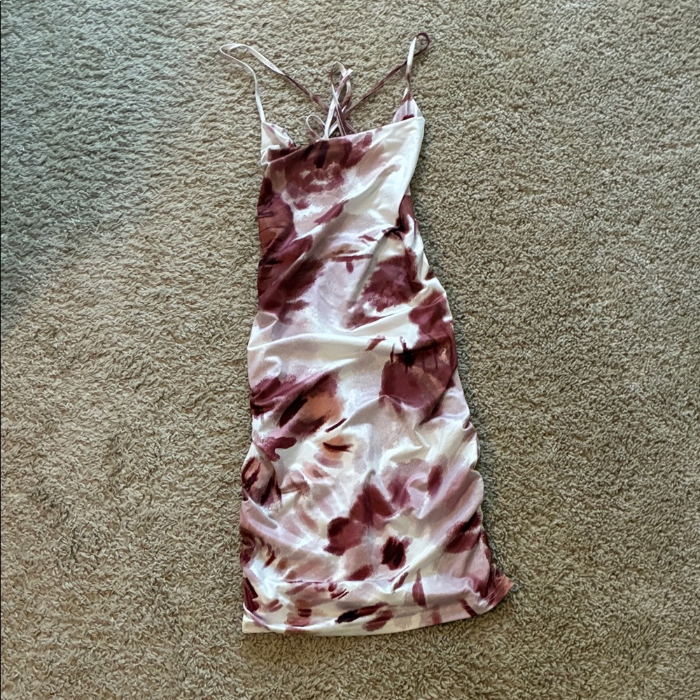Chic Floral Mini Dress in Pink and White
